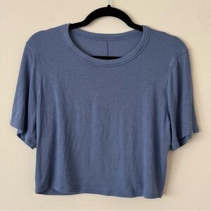 Lululemon Blue Hold Tight Straight Hem Cropped Short Sleeve Tee Shirt - Medium